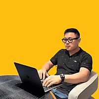The Derek Podcast by Dr. Phyo Paing