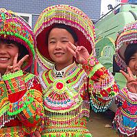 Suas xubtooj hmoos dus - Hmong Radio